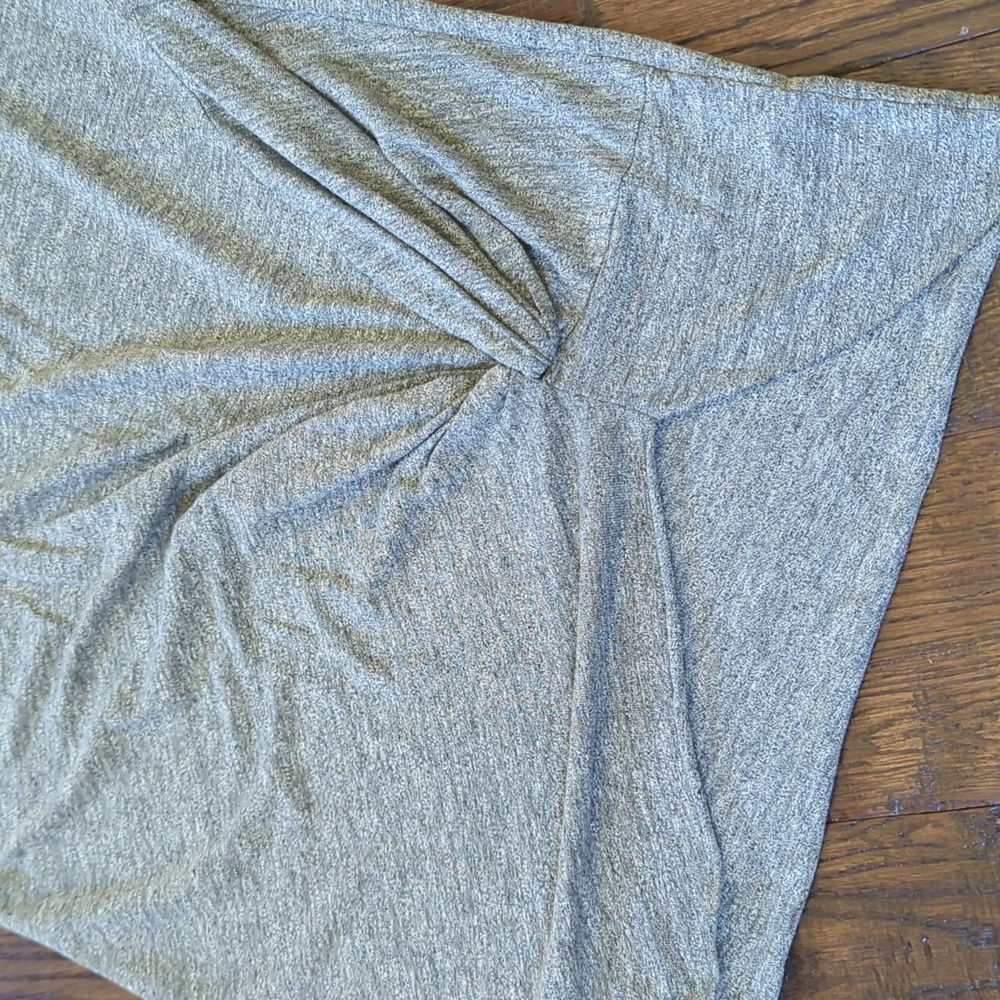 STATESIDE I Heather Gray Cap Short Sleeve Crew Neck Top with Faux Side Knot, XS - Picture 6 of 11